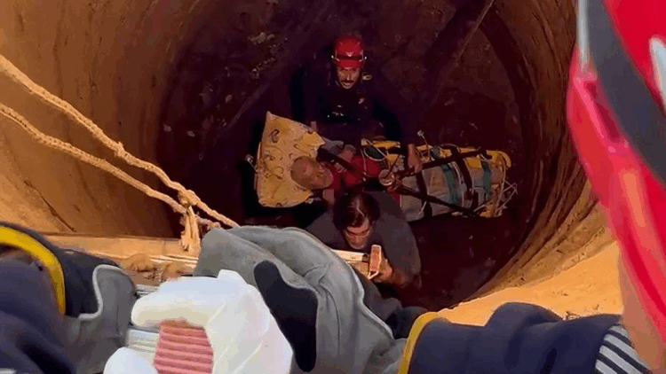 12 metrelik kuyudan itfaiyenin müdahalesiyle kurtarıldı