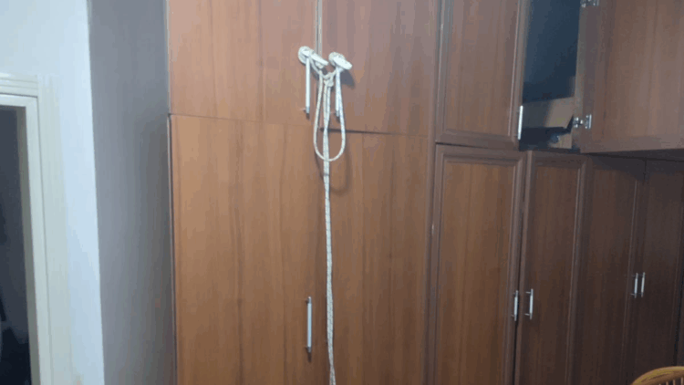 2 çocuk annesi evde ölü bulundu