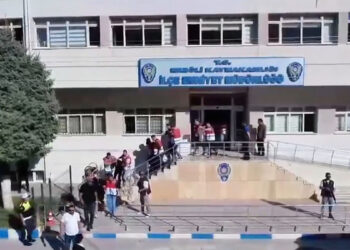 41 ilde nitelikli dolandırıcılık şebekelerine operasyon
