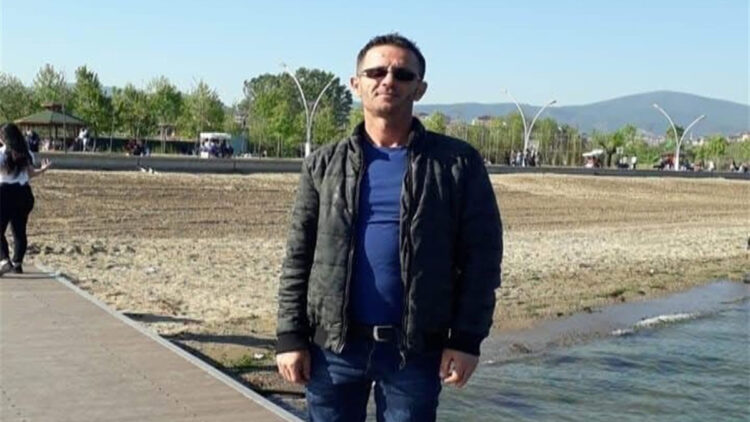 Tartıştığı eşini bıçaklayarak öldürdü