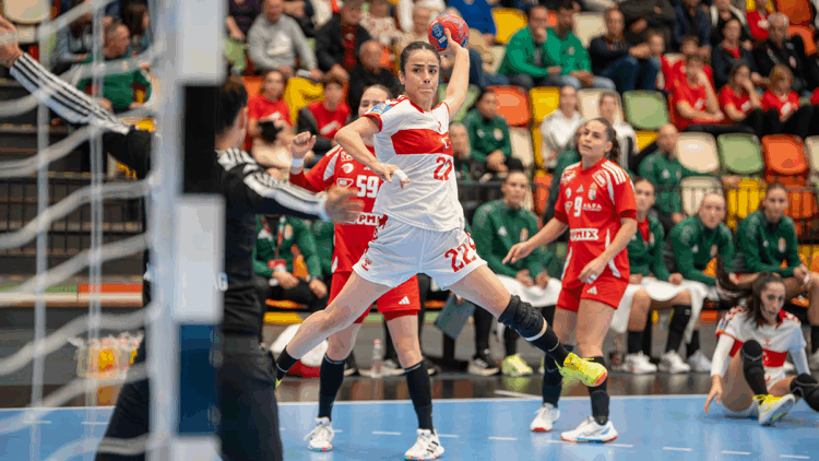 A Milli Kadın Hentbol Takımı, Macaristan’a yenildi