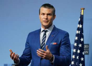 Pete Hegseth'in uçağı acil iniş yaptı