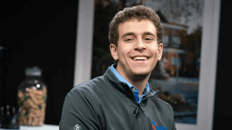 ABD'li satranç büyükustası Daniel Naroditsky 29 yaşında hayatını kaybetti