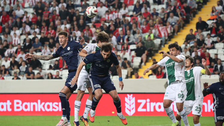 Antalyaspor Ziraat Türkiye Kupasında rahat turladı