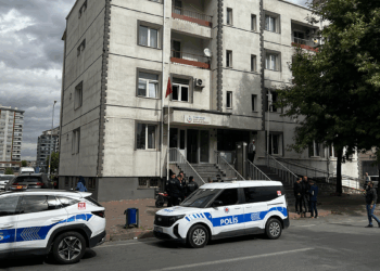 Aile sağlığı merkezinde sıra kavgası: 3 yaralı