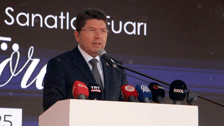 Alıkoyduğunuz insan hakları savunucularını serbest bırakmanız gerekir