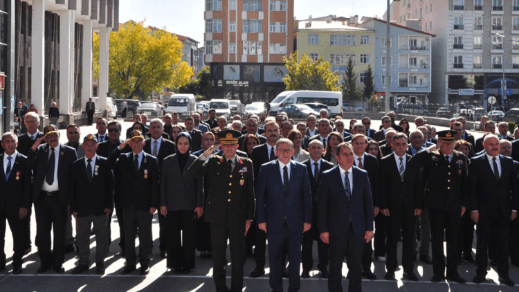 Atatürk'ün Kars'a gelişinin 101'inci yıl dönümü kutlandı