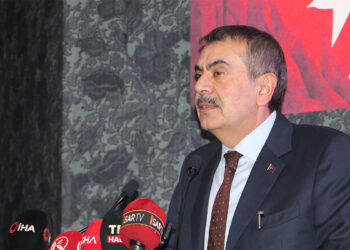 Okul kayıtlarının kapatıldığı uygulamayı hayata geçireceğiz