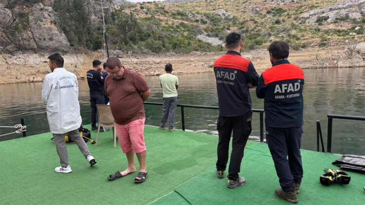 Oymapınar Baraj Gölü'nde kaybolan İrlandalı turist aranıyor