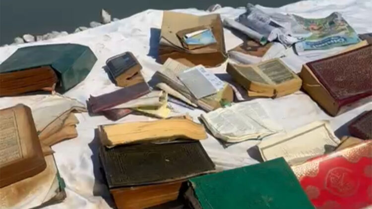 Batman Çayı kıyısında çuvallarda çok sayıda Kur'an-ı Kerim bulundu