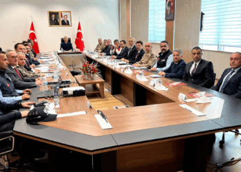 Bakan Yerlikaya, Hakkari'de 'Sınır Güvenliği Toplantısı'na katıldı