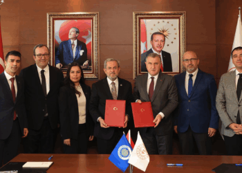 Bakanlık ile Ankara Üniversitesi Geliştirme Vakfı Okulları arasında işbirliği