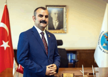 Belediye başkanına mermi ile tehdit eden 2 şüpheliye gözaltı