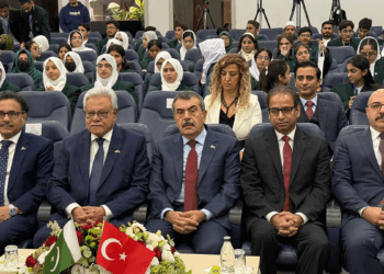 Bizim asıl işimiz, dünyayı yaşanabilir bir mekan olarak tasarlamak