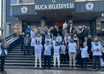 Buca Belediyesi'nde memurlar yeniden eylemde