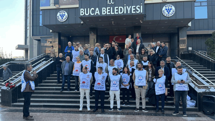 Buca Belediyesi'nde memurlar yeniden eylemde