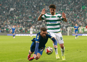 Bursaspor, Menemen FK'yı 3-0 mağlup etti
