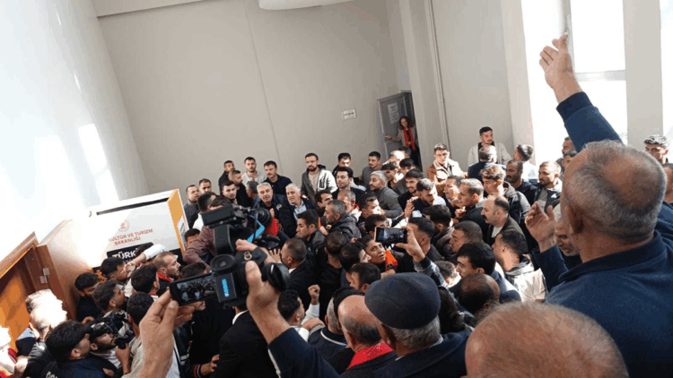 CHP'nin Malatya kongresinde kavga