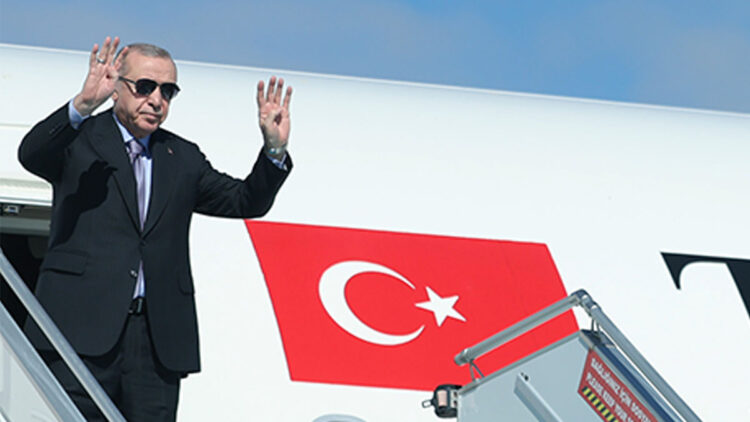Erdoğan, Barış için Şarm el-Şeyh Zirvesi için Mısır'a gitti