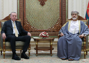 Erdoğan, Umman Sultanı ile bir araya geldi