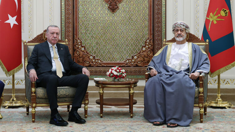 Erdoğan, Umman Sultanı ile bir araya geldi