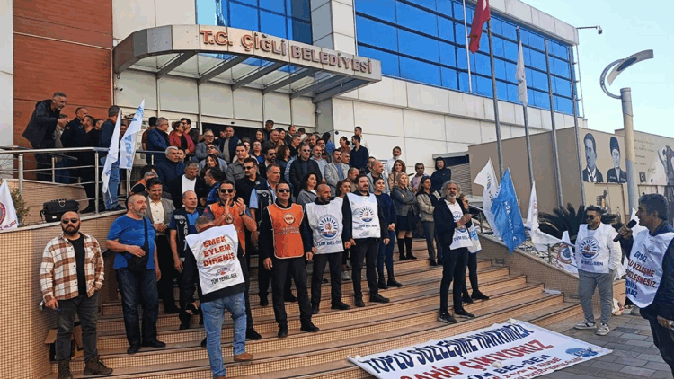 Çiğli Belediyesi'nde memurlar eylemde