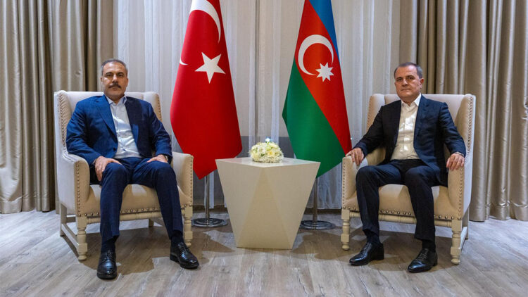 Hakan Fidan Azerbaycan Dışişleri Bakanı ile görüştü