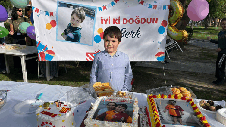DMD'li Berk'in doğum gününde annesinden destek çağrısı