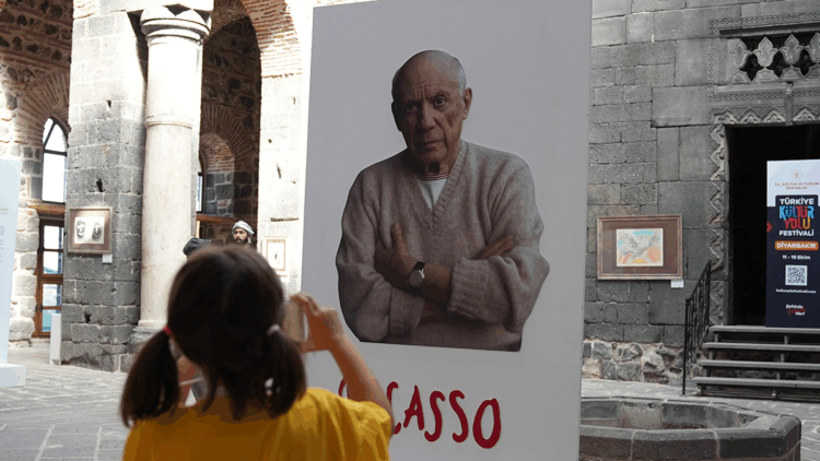 Diyarbakır Kültür Yolu Festivali’nde ‘Picasso’ sergisi ilgi gördü
