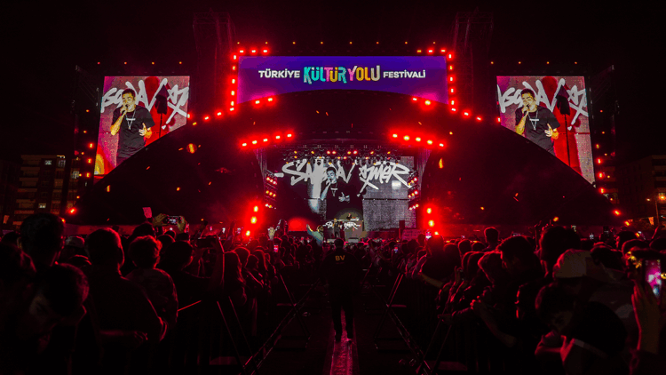 Diyarbakır Kültür Yolu Festivali’ne 9 günde 350 bin kişi katıldı