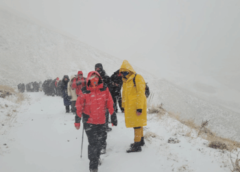 Doğu'da sıcaklıklar sıfırın altında; Palandöken'de kar sürprizi