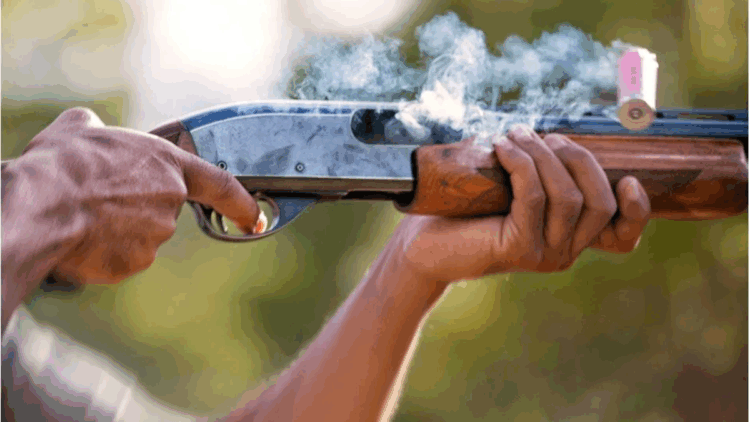 Domuz avlarken babasını öldürdü