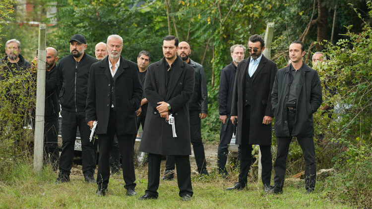 Eşref kıskançlık krizine girdi