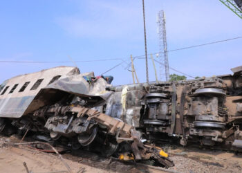 Etiyopya'da tren kazası: 15 ölü