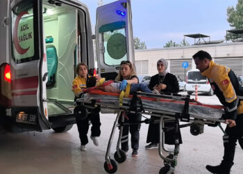 Pencereden düşen 5 yaşındaki Serdar ağır yaralandı