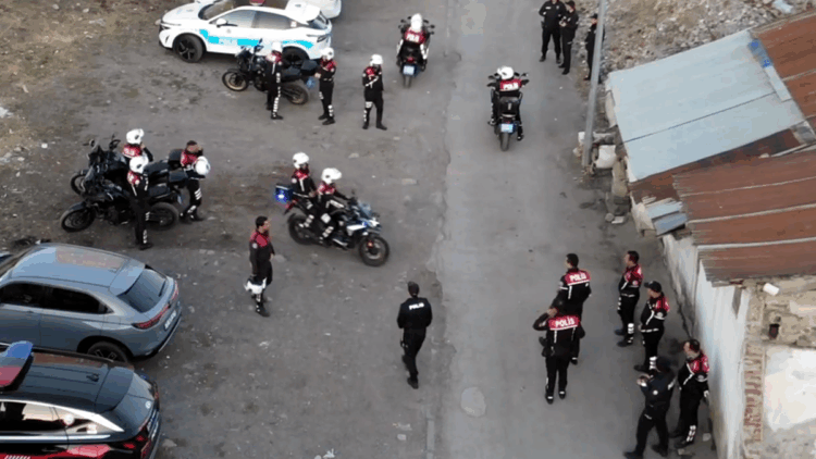 Erzurum'da metruk binalarda dron destekli arama