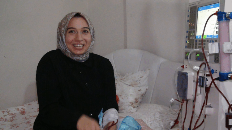 Evde hemodiyalizle hayata tutundu