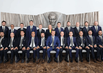 Fenerbahçe'de yönetim kurulu görev dağılımı belli oldu