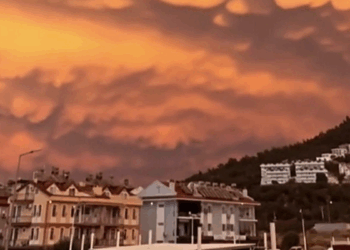Fethiye'de Mammatus bulutları görüldü