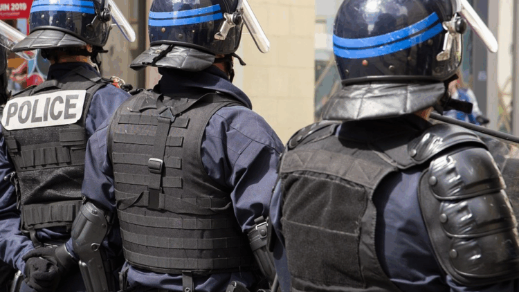 Fransa'da değerli metal rafinerisinde soygun