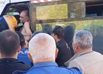 Gaziantep'te ceza yiyen sürücü aracını ve kendisini yakmaya çalıştı