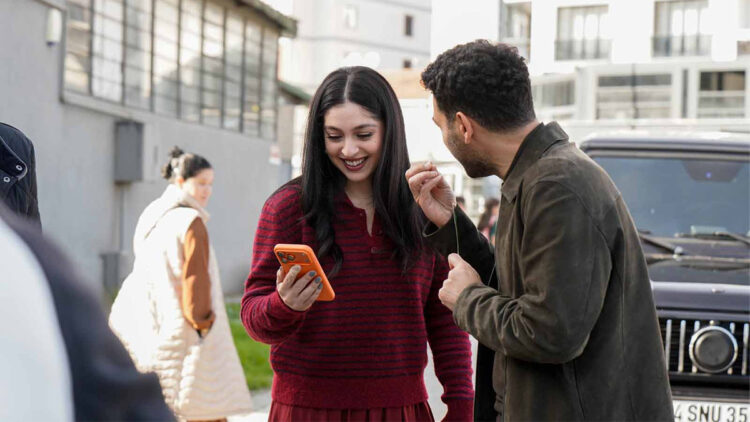 Güller ve Günahlar setinde keyif ve kahkaha eksik olmuyor