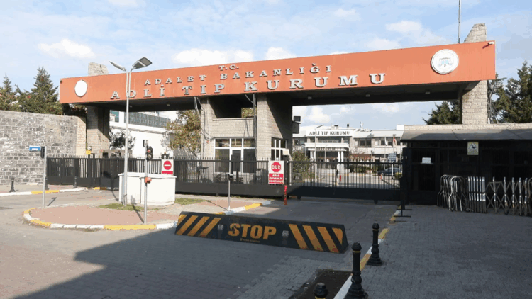 Gazeteci Hakan Tosun'un cenazesi Adli Tıp Kurumu'ndan alındı