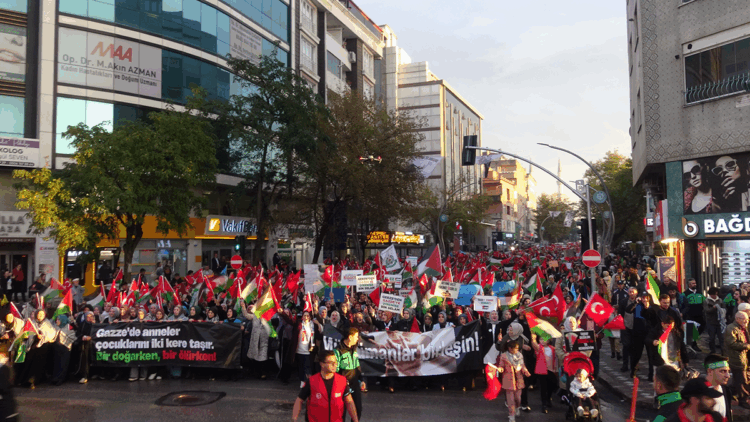 Gebze'de İsrail'in Gazze'deki saldırıları protesto edildi