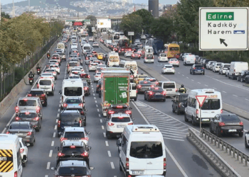 Haftanın ilk iş gününde İstanbul'da trafik yoğunluğu