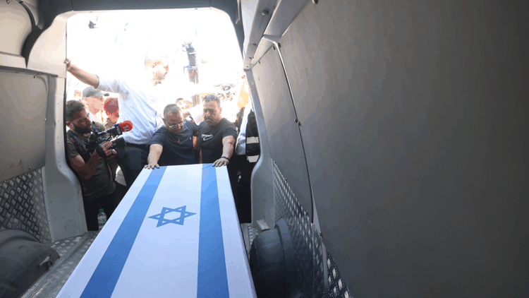 Hamas, 2 esirin daha cesedini İsrail'e teslim etti