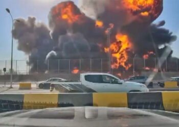 Irak'ta petrol sahasında patlama