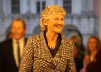 İrlanda'da yapılan cumhurbaşkanlığı seçimlerini Catherine Connolly kazandı