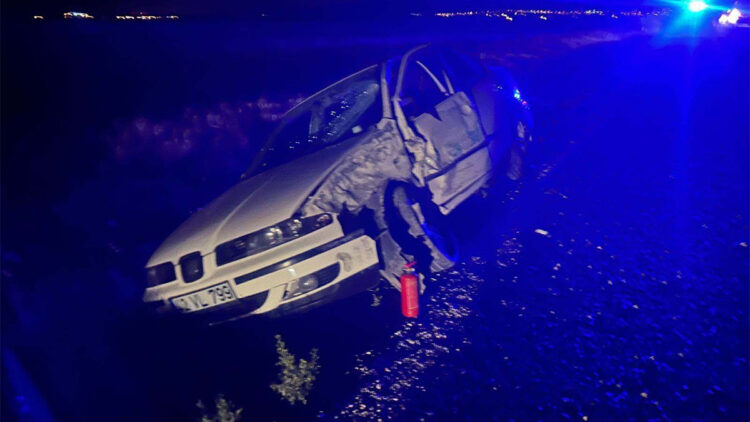 Konya'da işçi servisi ile otomobil çarpıştı: 18 yaralı