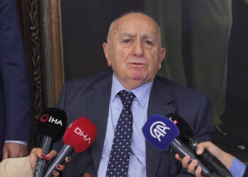 İş insanı İsmet Acar, Türk Silahlı Kuvvetleri Dayanışma Vakfı'na 12 daire bağışladı